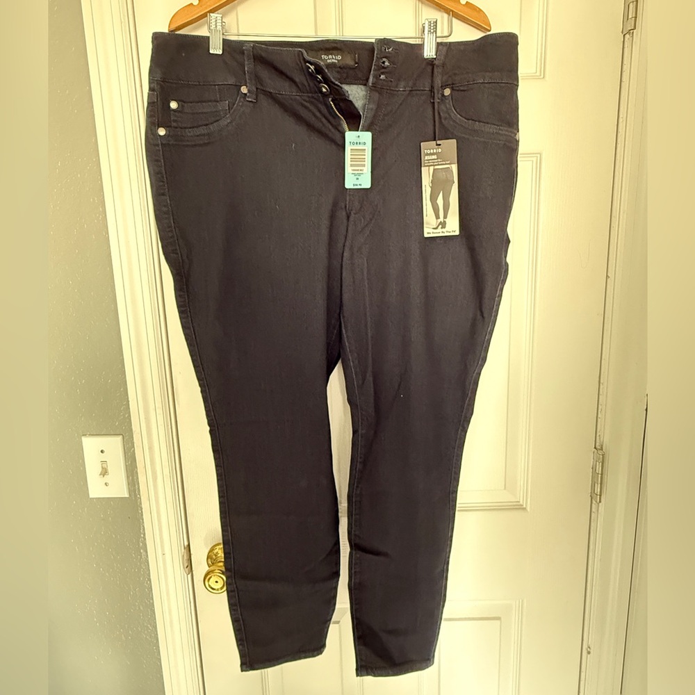 NWT Size 20R Torrid Dark Blue Jegging